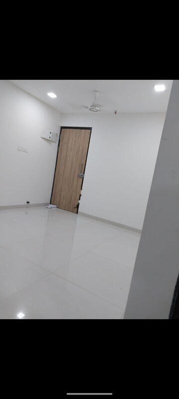 Room in 1 BHK Apartment at Kripa Bliss, Vikhroli East – for Rent