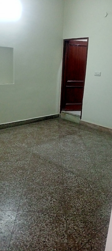 1 BHK Independent House For Rent in Sector 15a Faridabad  8218557