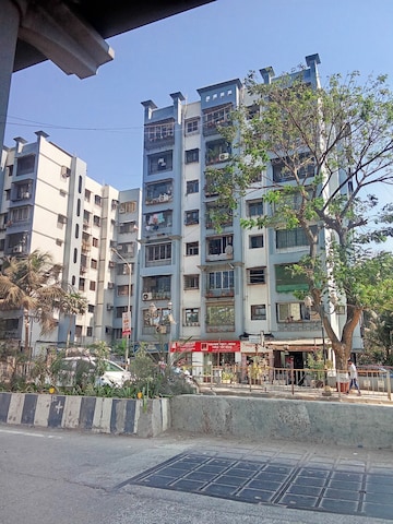 2 BHK Apartment For Rent in Bhakti Palace Dahisar West Mumbai  8218558