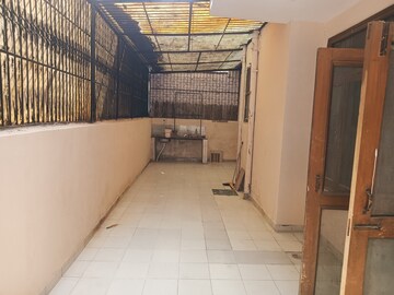 Balcony in 4 BHK Builder Floor at Ardee City, Sector 52 – for Rent
