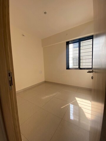 2 BHK Apartment For Sale in New Front 48 Central Park, Hadapsar