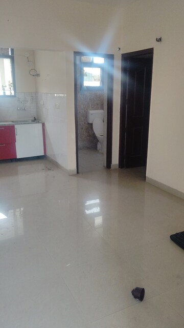 Room in 1 BHK Apartment at Sector 127 – for Sale