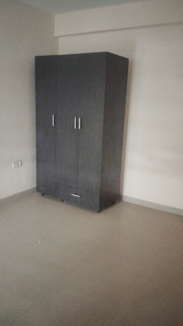 Room in 1 BHK Apartment at Sector 127 – for Sale