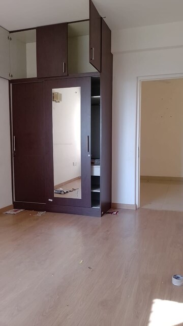 3 BHK Apartment For Rent in Emaar Palm Gardens, Sector 83