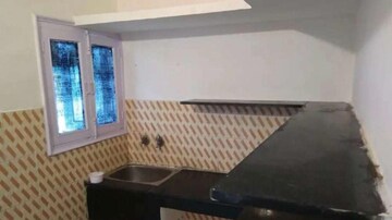Bedroom in 2 BHK Builder Floor at Sector 37 – for Rent