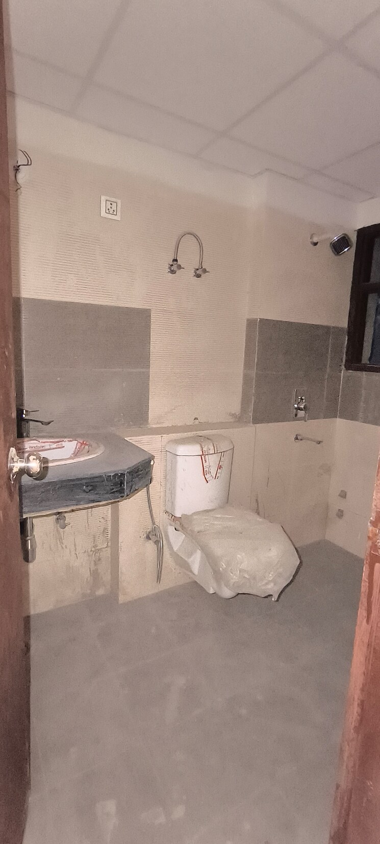 Bathroom, cosmos-express-99 3 Bedroom 1550 Sq.Ft. Apartment In Sector 99 Gurgaon 8218776