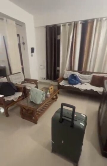 Master Bedroom in 2.5 BHK Apartment at Today Ridge Residency, Sector 135 – for Rent