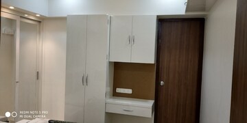 Furnished Amenities in 1 BHK Apartment at Lodha Amara, Kolshet Road – for Rent