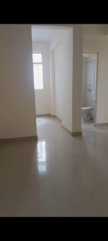 Room in 3 BHK Apartment at Conscient Habitat Residences, Sector 78 – for Sale