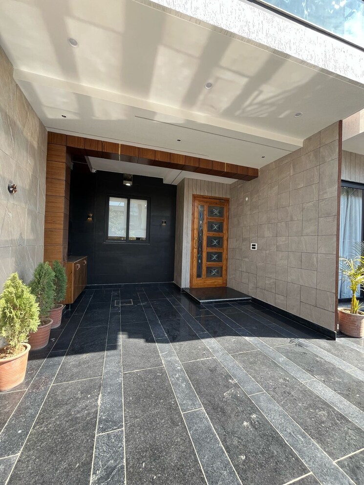  Parking, sector 125 4 Bedroom 180 Sq.Yd. Independent House In Sector 125 Mohali 8218799