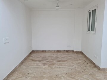 Room in 3 BHK Apartment at Greater Kailash I – for Rent