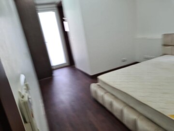 Room in 3 BHK Apartment at Greater Kailash I – for Rent