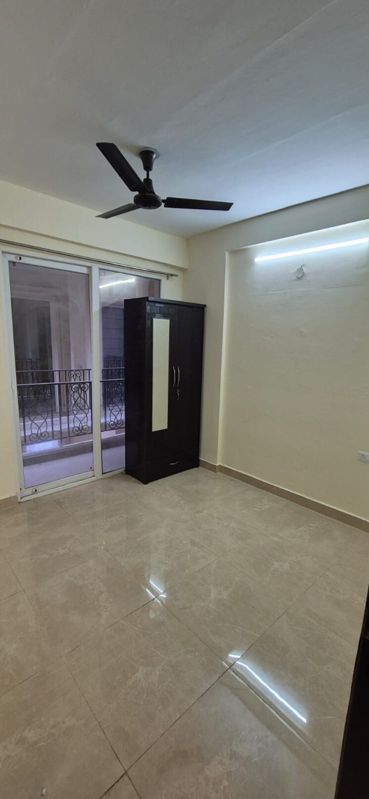 Room, sohna road 2 Bedroom 745 Sq.Ft. Apartment In Sohna Road Gurgaon 8218809