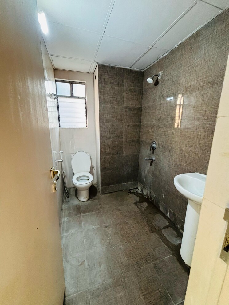 Bathroom, siddha-galaxia-2 3 Bedroom 1370 Sq.Ft. Apartment In Rekjuani Kolkata 8218833