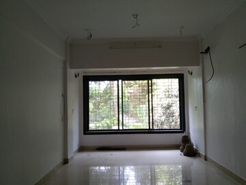 Room in 1 BHK Apartment at Kurla East – for Rent