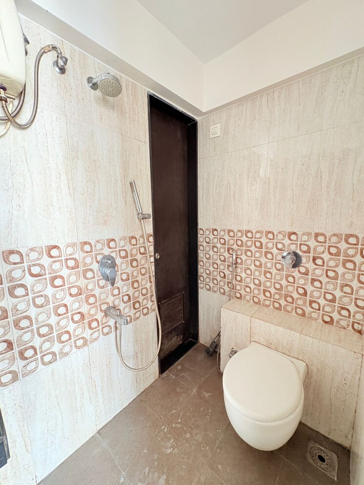 Bathroom, the-baya-goldspot 2 Bedroom 568 Sq.Ft. Apartment In Andheri East Mumbai 8218895