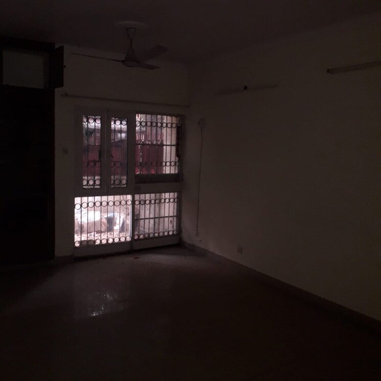 Room, sarita vihar 3 Bedroom 1500 Sq.Ft. Apartment In Sarita Vihar Delhi 8218925