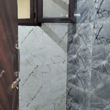 Bathroom in 2 BHK Builder Floor at Chhajjupur – for Rent