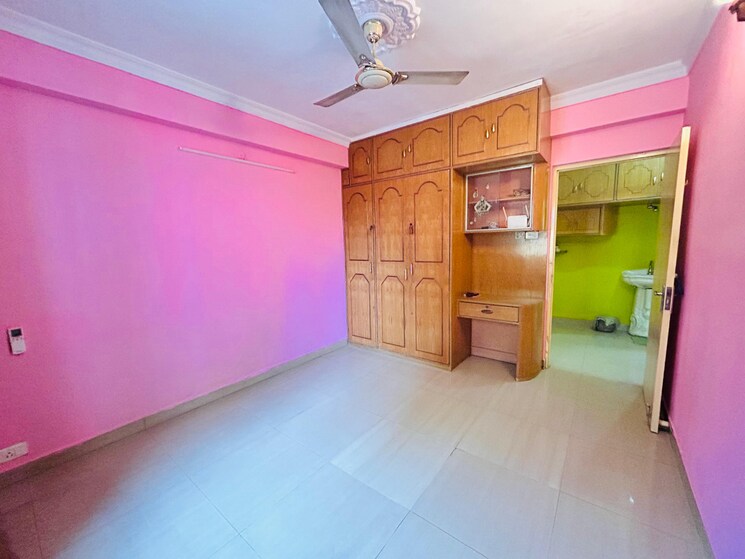 Room, mani-ratnam 3 Bedroom 1500 Sq.Ft. Apartment In Rajarhat Chowmatha Kolkata 8218949