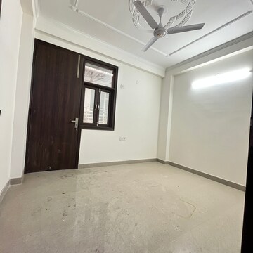 Room in 2 BHK Builder Floor at Chhajjupur – for Rent
