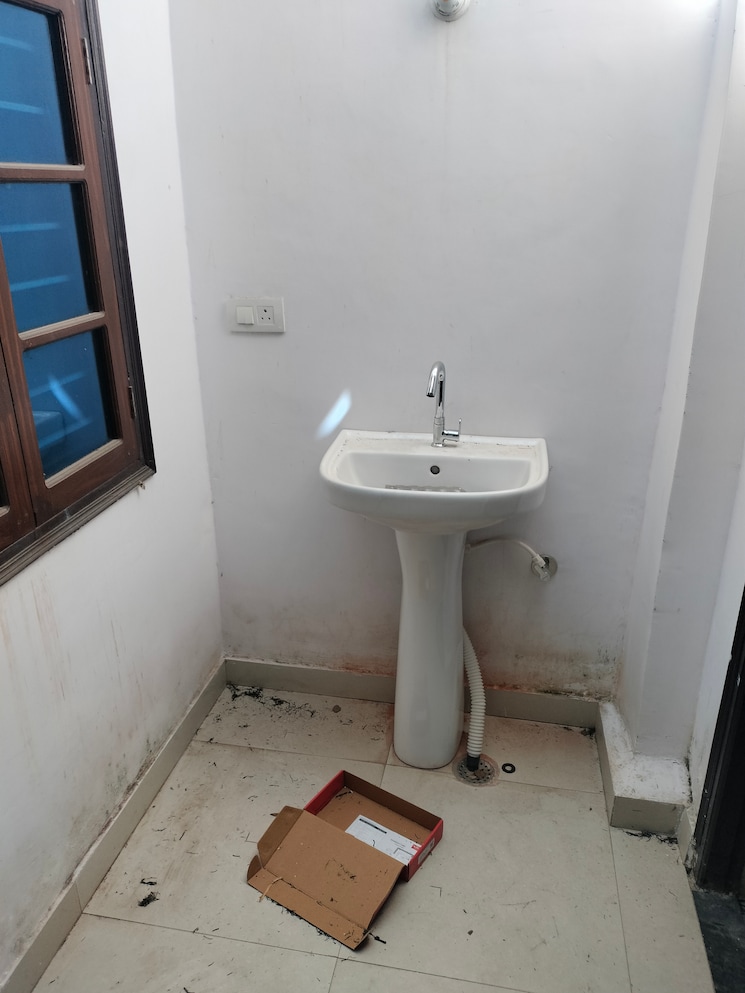 Bathroom, kamta 4 Bedroom 1250 Sq.Ft. Villa In Kamta Lucknow 8218976