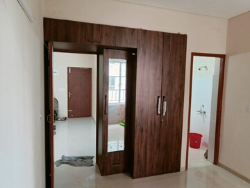 Room in 2 BHK Apartment at Adani Aangan, Sector 89a – for Rent