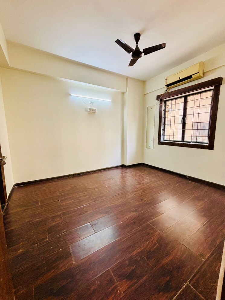 Room, loharuka-green-heights 3 Bedroom 1190 Sq.Ft. Apartment In Bablatala Kolkata 8218973