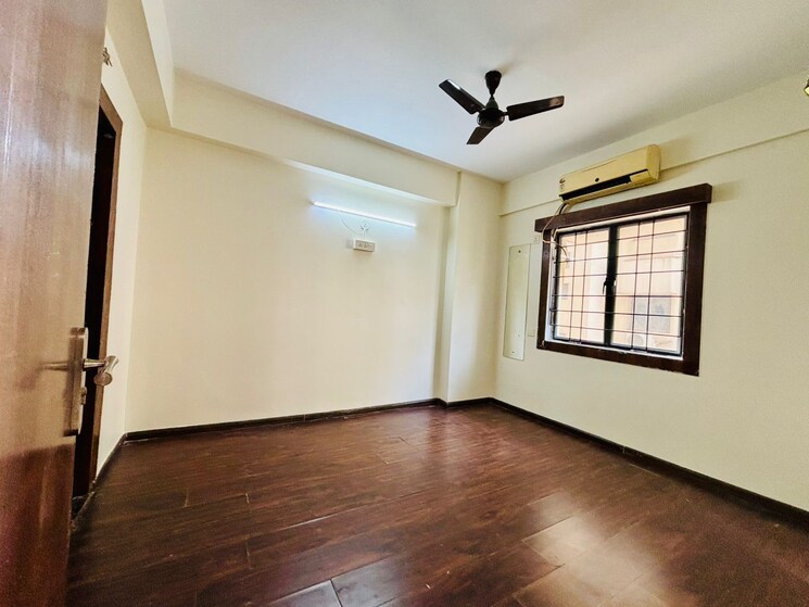 Room, loharuka-green-heights 3 Bedroom 1190 Sq.Ft. Apartment In Bablatala Kolkata 8218973