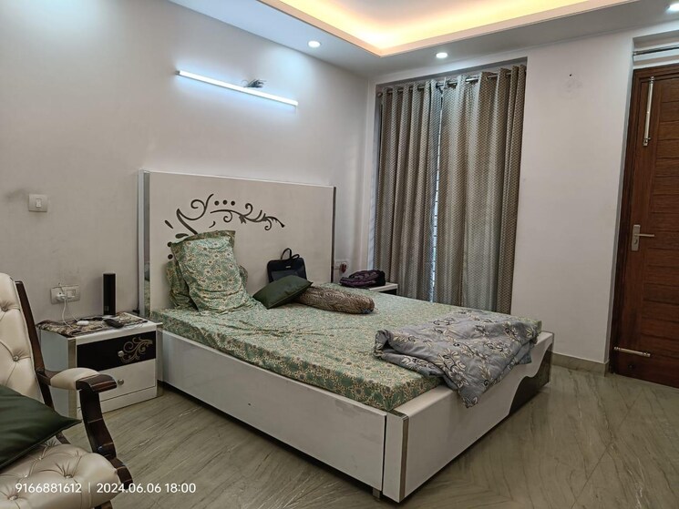 Bedroom, sector 56 6+ Bedroom 6800 Sq.Ft. Independent House In Sector 56 Gurgaon 8218986