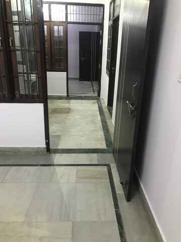 Furnished Amenities in 2 BHK Independent House at Gomti Nagar – for Rent