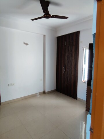 2 BHK Apartment For Rent in Antriksh Golf City Sector 150 Noida  8219016