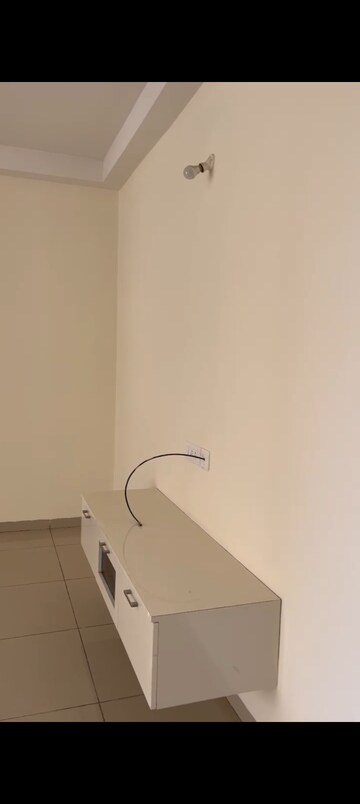 Furnished Amenities in 2 BHK Apartment at Prestige Royale Gardens, Gantiganahalli – for Rent