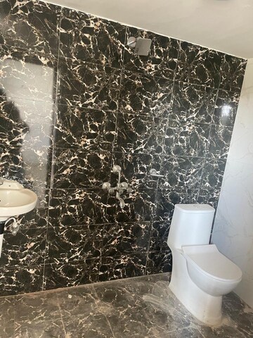 Bathroom in 3 BHK Apartment at Doranda – for Rent