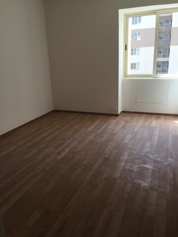 Room in 3 BHK Apartment at Vatika Gurgaon 21, Sector 83 – for Rent