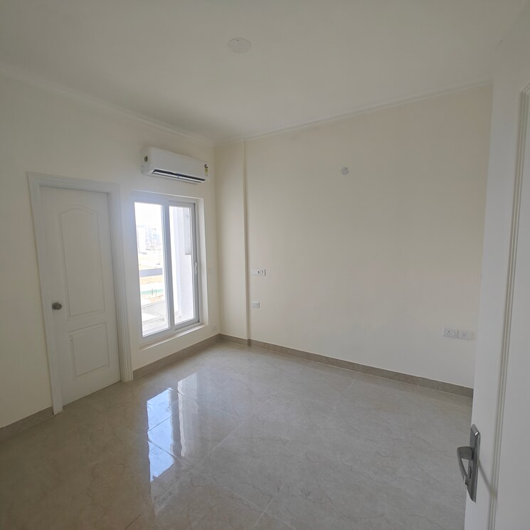 Room, shree-vardhman-victoria 3.5 Bedroom 1950 Sq.Ft. Apartment In Sector 70 Gurgaon 8219149