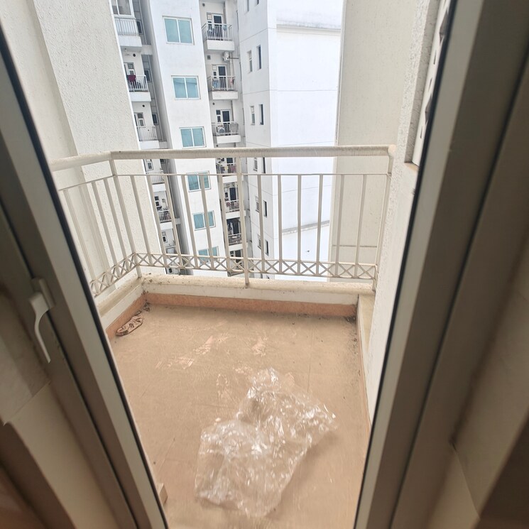 Balcony, shree-vardhman-victoria 3.5 Bedroom 1950 Sq.Ft. Apartment In Sector 70 Gurgaon 8219149