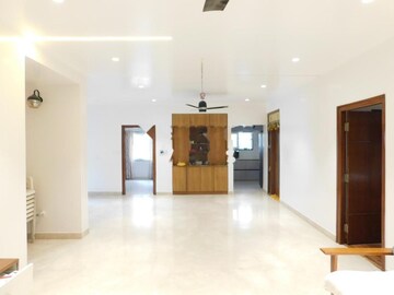 Room in 3 BHK Apartment at Dukes Galaxy, Banjara Hills – for Rent
