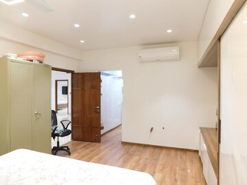 Room in 3 BHK Apartment at Dukes Galaxy, Banjara Hills – for Rent