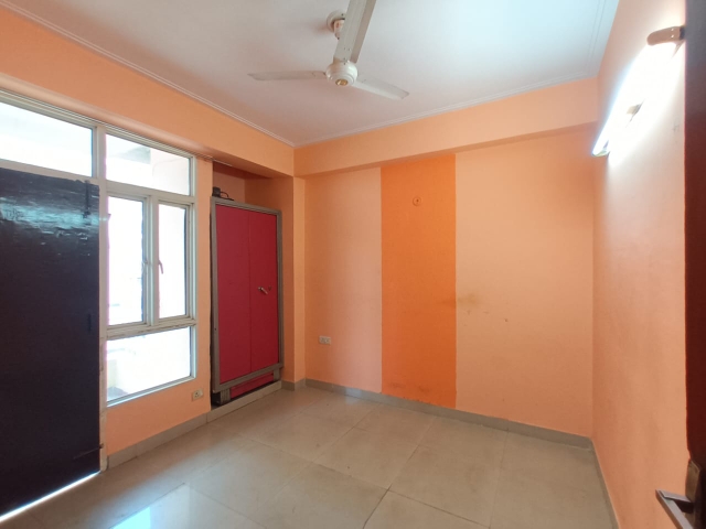 2 BHK Apartment For Sale in Supertech Livingston