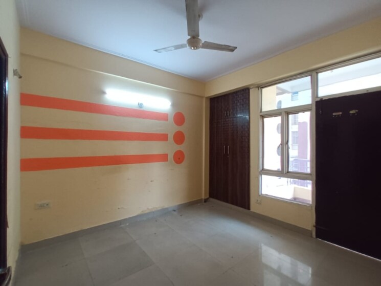 Room, supertech-livingston 2 Bedroom 1000 Sq.Ft. Apartment In Sain Vihar Ghaziabad 8219167