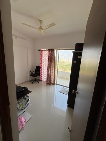 Furnished Amenities in 1 BHK Apartment at Somani Residency, Punawale – for Rent