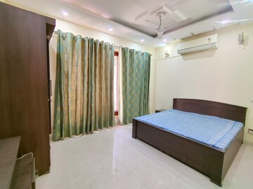 Bedroom in 4 BHK Apartment at Sector 50 – for Rent