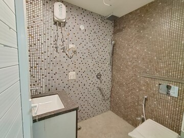 Bathroom in 4 BHK Apartment at Sector 50 – for Rent