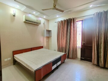 Bedroom in 4 BHK Apartment at Sector 50 – for Rent