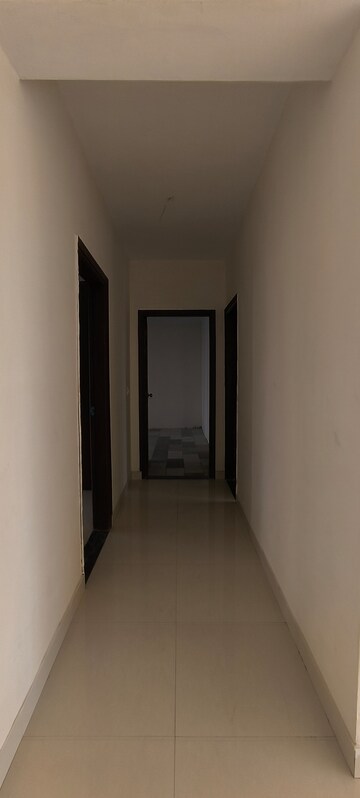 Room in 4 BHK Apartment at Cosmos Express 99, Sector 99 – for Sale