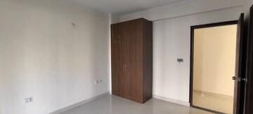 Room in 4 BHK Apartment at Cosmos Express 99, Sector 99 – for Sale