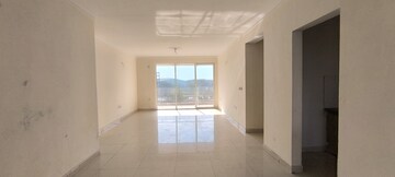 Room in 4 BHK Apartment at Cosmos Express 99, Sector 99 – for Sale
