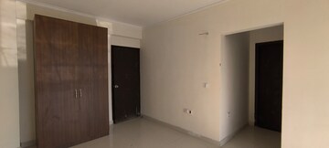 Room in 4 BHK Apartment at Cosmos Express 99, Sector 99 – for Sale