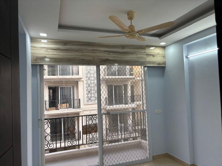 Balcony, signature-global-park 3 Bedroom 756 Sq.Ft. Apartment In Sohna Sector 36 Gurgaon 8219233