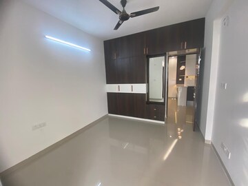 Room in 2 BHK Apartment at Adani Aangan, Sector 89a – for Rent